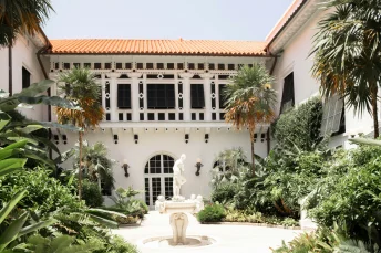 inspirasi taman dalam rumah yang memikat