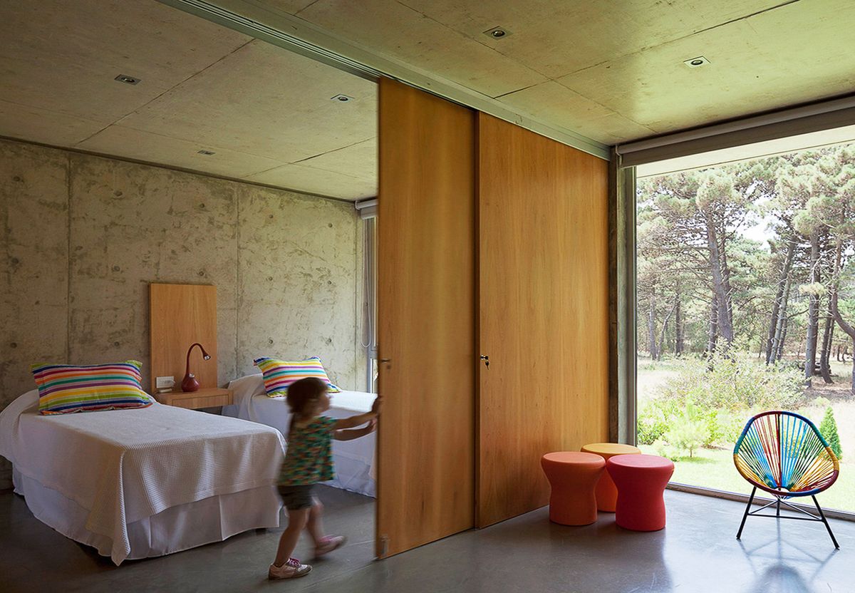 pintu kamuflase geser