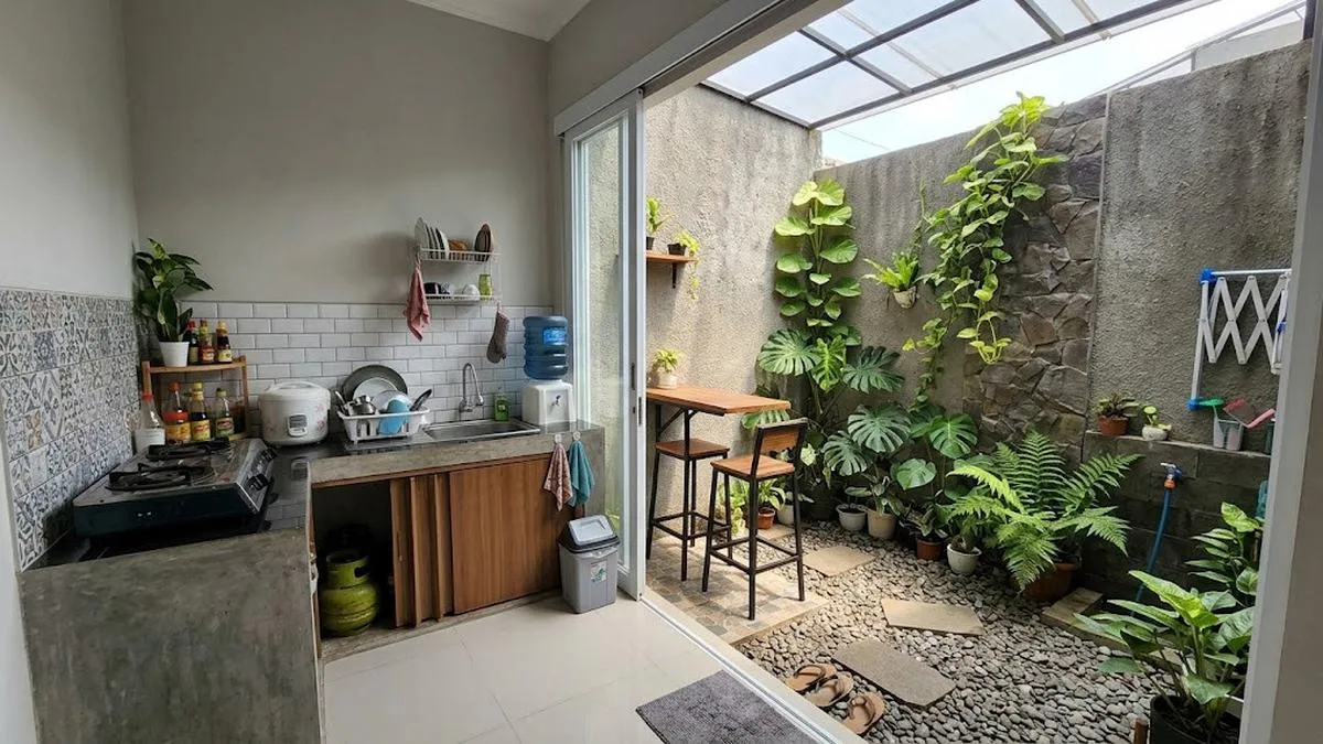 Dapur Minimalis dengan Pencahayaan Alami