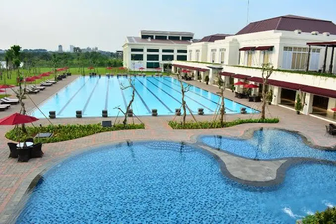 Tempat renang di kawasan Serpong, The Springs Club